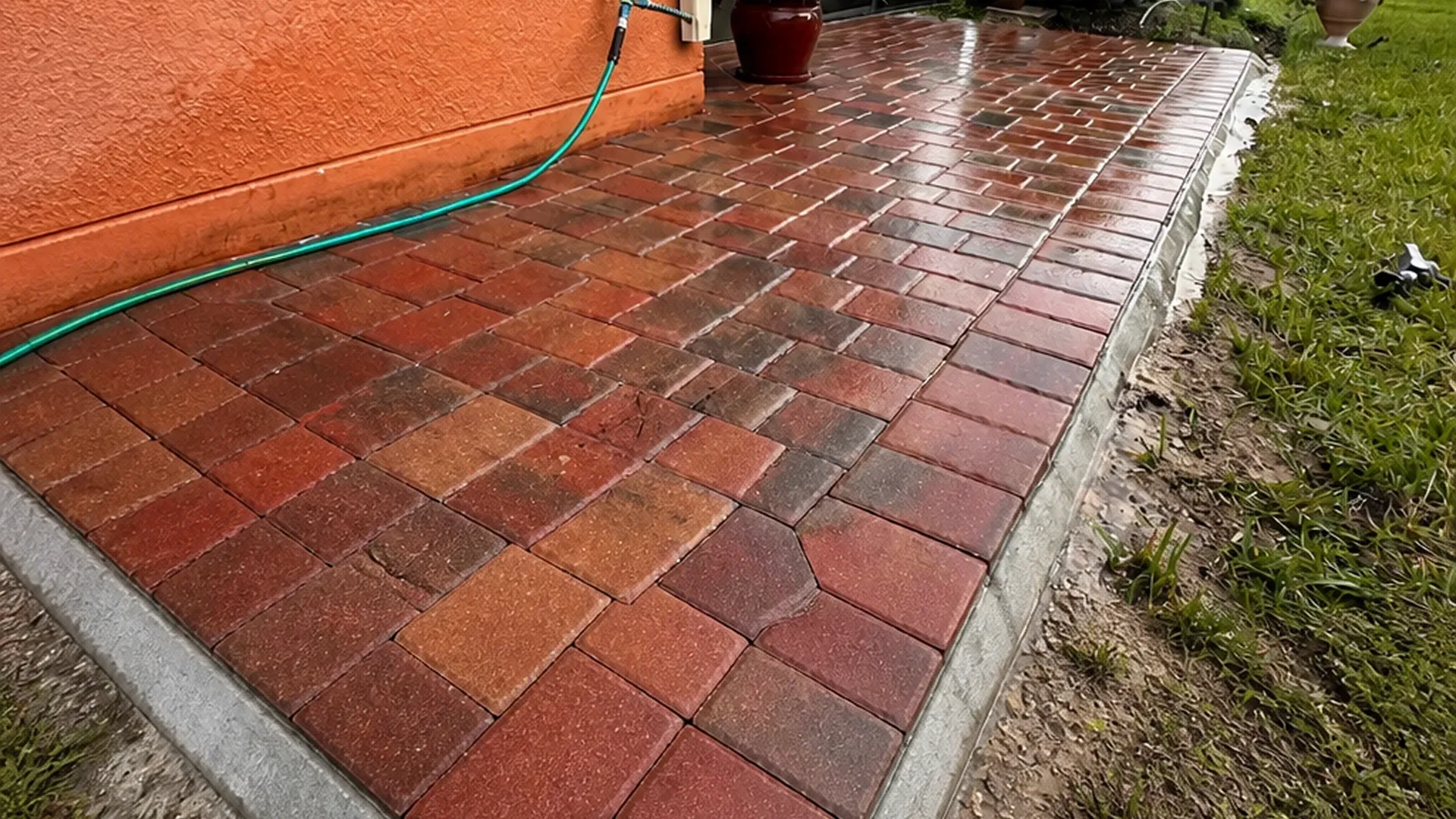 Monochromatic color palettes pavers in Florida Monochromatic color palettes pavers in Florida