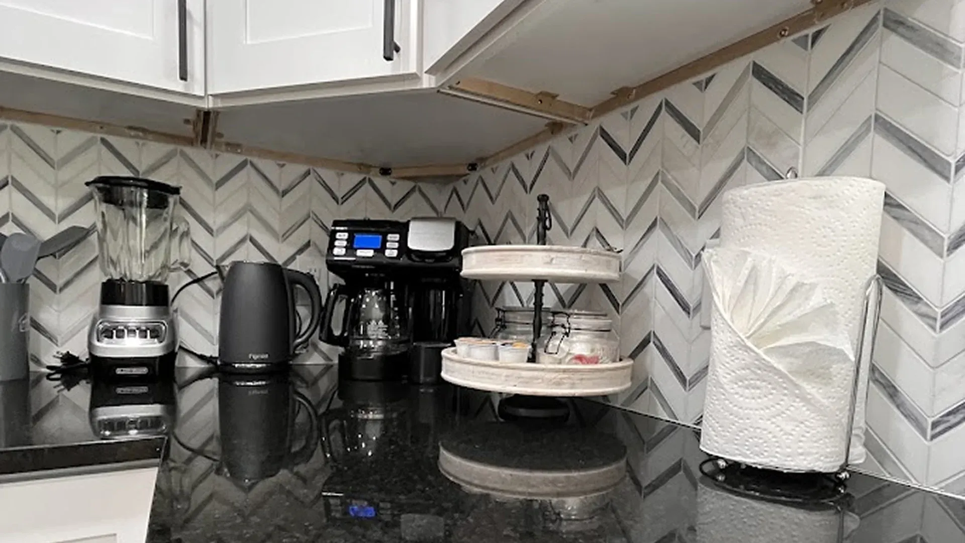 Detailed house cleaning results showcasing spotless surfaces in Lakeland FL.webp